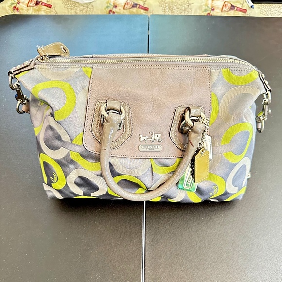 COACH Sabrina Signature Gray/Lime Green Op Art Satchel Handbag #D0971-13861 - Picture 1 of 16